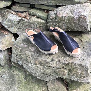 Kanna Peep Toe Wedge Bootie Black Leather Sz 41